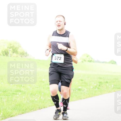 05.05.2024 - 7. Wedeler Halbmarathon Fuchs,  Jonas http://msf.ph/oto/6235909 05.05.2024 11:26:12 Laufen 572 meine-sportfotos.de