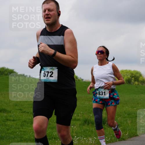 05.05.2024 - 7. Wedeler Halbmarathon Fuchs,  Jonas http://msf.ph/oto/6235913 05.05.2024 11:26:14 Laufen 16, 572, 831 meine-sportfotos.de
