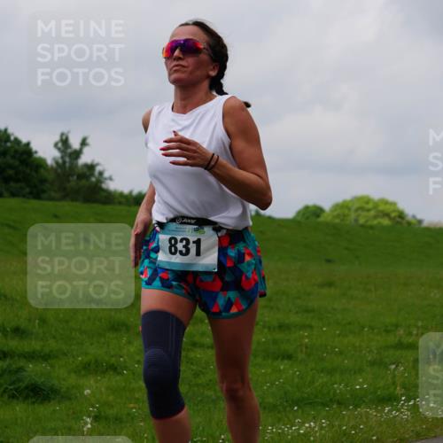 05.05.2024 - 7. Wedeler Halbmarathon Fuchs,  Jonas http://msf.ph/oto/6235916 05.05.2024 11:26:15 Laufen 831 meine-sportfotos.de