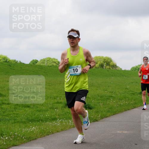 05.05.2024 - 7. Wedeler Halbmarathon Fuchs,  Jonas http://msf.ph/oto/6235944 05.05.2024 11:26:36 Laufen 10, 12 meine-sportfotos.de