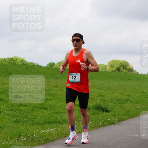 05.05.2024 - 7. Wedeler Halbmarathon Fuchs,  Jonas http://msf.ph/oto/6235954 05.05.2024 11:26:38 Laufen 12 meine-sportfotos.de