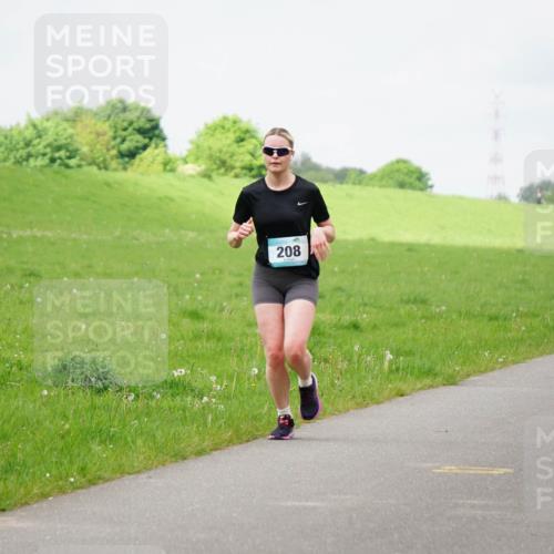 05.05.2024 - 7. Wedeler Halbmarathon Fuchs,  Jonas http://msf.ph/oto/6235963 05.05.2024 11:26:42 Laufen 208, 694 meine-sportfotos.de