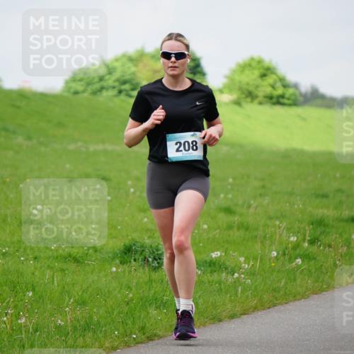 05.05.2024 - 7. Wedeler Halbmarathon Fuchs,  Jonas http://msf.ph/oto/6235966 05.05.2024 11:26:43 Laufen 208 meine-sportfotos.de