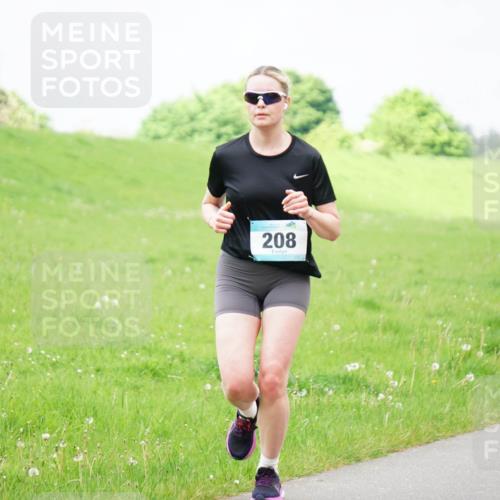 05.05.2024 - 7. Wedeler Halbmarathon Fuchs,  Jonas http://msf.ph/oto/6235968 05.05.2024 11:26:44 Laufen 208 meine-sportfotos.de