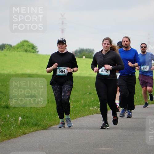 05.05.2024 - 7. Wedeler Halbmarathon Fuchs,  Jonas http://msf.ph/oto/6235970 05.05.2024 11:26:47 Laufen 253, 632, 694, 775, 51, 315 meine-sportfotos.de