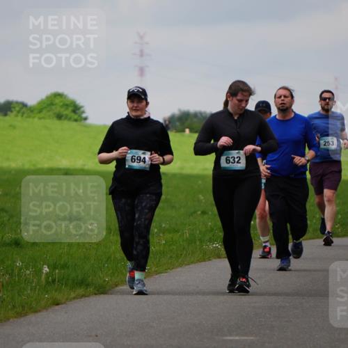 05.05.2024 - 7. Wedeler Halbmarathon Fuchs,  Jonas http://msf.ph/oto/6235972 05.05.2024 11:26:47 Laufen 253, 694, 632, 175, 516 meine-sportfotos.de