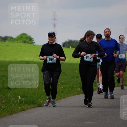 05.05.2024 - 7. Wedeler Halbmarathon Fuchs,  Jonas http://msf.ph/oto/6235973 05.05.2024 11:26:47 Laufen 632, 694, 253, 175, 51 meine-sportfotos.de