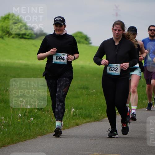 05.05.2024 - 7. Wedeler Halbmarathon Fuchs,  Jonas http://msf.ph/oto/6235990 05.05.2024 11:26:51 Laufen 694, 7110, 632 meine-sportfotos.de