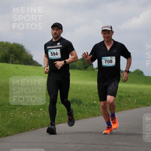 05.05.2024 - 7. Wedeler Halbmarathon Fuchs,  Jonas http://msf.ph/oto/6242209 05.05.2024 12:03:51 Laufen 594, 708 meine-sportfotos.de