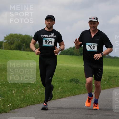 05.05.2024 - 7. Wedeler Halbmarathon Fuchs,  Jonas http://msf.ph/oto/6242212 05.05.2024 12:03:51 Laufen 594, 708 meine-sportfotos.de