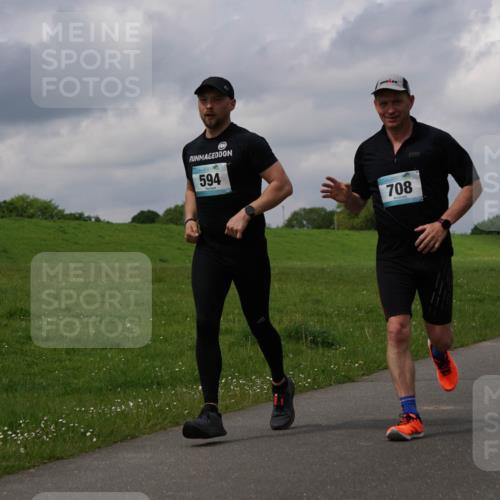 05.05.2024 - 7. Wedeler Halbmarathon Fuchs,  Jonas http://msf.ph/oto/6242217 05.05.2024 12:03:53 Laufen 594, 708 meine-sportfotos.de