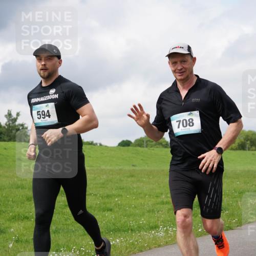 05.05.2024 - 7. Wedeler Halbmarathon Fuchs,  Jonas http://msf.ph/oto/6242223 05.05.2024 12:03:54 Laufen 594, 708 meine-sportfotos.de