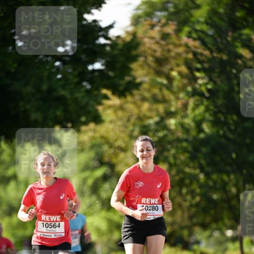08.06.2024 - REWE Women's Run Dr. Thomas Lammeyer http://msf.ph/oto/6242468 09.06.2024 09:14:36 Laufen 10564, 0280 meine-sportfotos.de