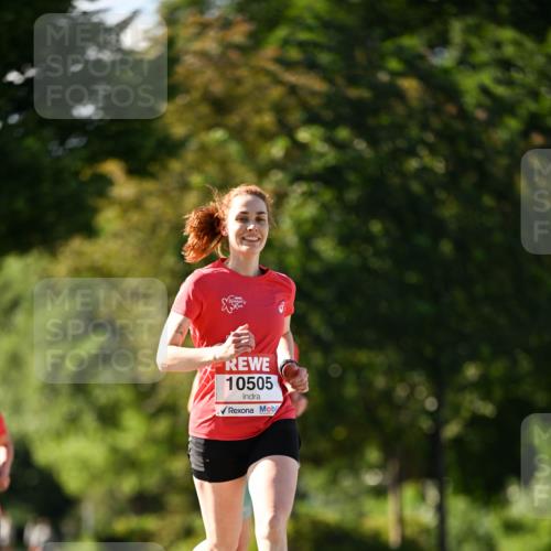 08.06.2024 - REWE Women's Run Dr. Thomas Lammeyer http://msf.ph/oto/6242544 09.06.2024 09:15:04 Laufen 10505 meine-sportfotos.de