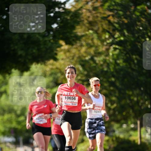 08.06.2024 - REWE Women's Run Dr. Thomas Lammeyer http://msf.ph/oto/6242569 09.06.2024 09:15:10 Laufen 1075, 10, 10656, 10041 meine-sportfotos.de