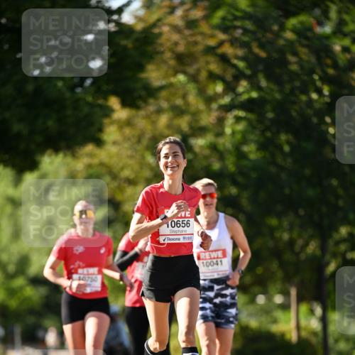 08.06.2024 - REWE Women's Run Dr. Thomas Lammeyer http://msf.ph/oto/6242572 09.06.2024 09:15:11 Laufen 40750, 10656, 10041 meine-sportfotos.de
