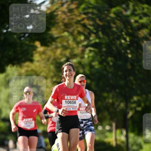 08.06.2024 - REWE Women's Run Dr. Thomas Lammeyer http://msf.ph/oto/6242573 09.06.2024 09:15:11 Laufen 10760, 10656, 1004 meine-sportfotos.de