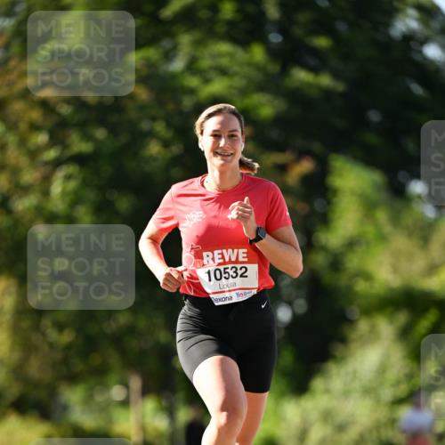 08.06.2024 - REWE Women's Run Dr. Thomas Lammeyer http://msf.ph/oto/6242630 09.06.2024 09:15:30 Laufen 10532 meine-sportfotos.de