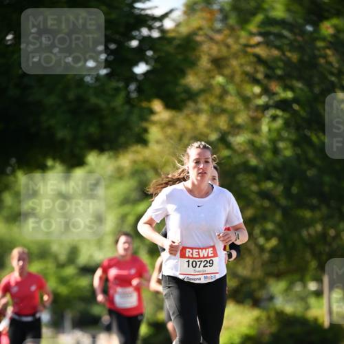 08.06.2024 - REWE Women's Run Dr. Thomas Lammeyer http://msf.ph/oto/6242635 09.06.2024 09:15:31 Laufen 10729 meine-sportfotos.de