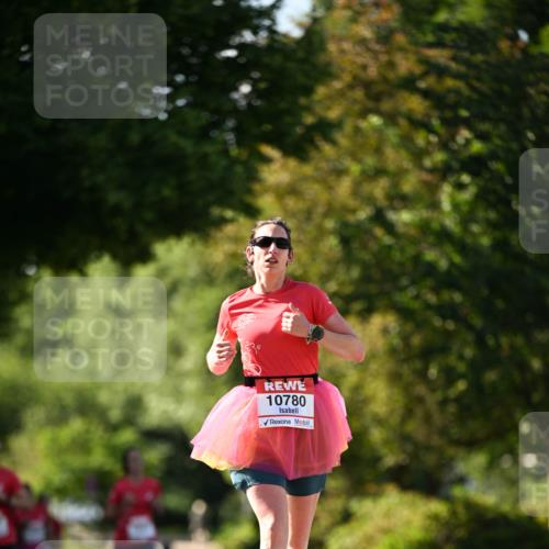 08.06.2024 - REWE Women's Run Dr. Thomas Lammeyer http://msf.ph/oto/6242673 09.06.2024 09:15:44 Laufen 10780 meine-sportfotos.de