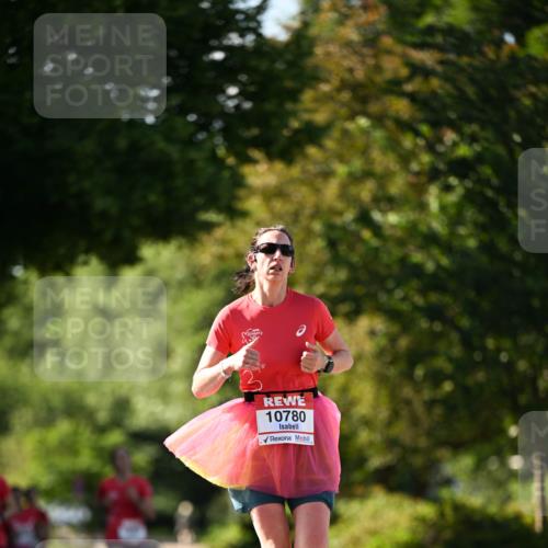 08.06.2024 - REWE Women's Run Dr. Thomas Lammeyer http://msf.ph/oto/6242674 09.06.2024 09:15:44 Laufen 10780 meine-sportfotos.de