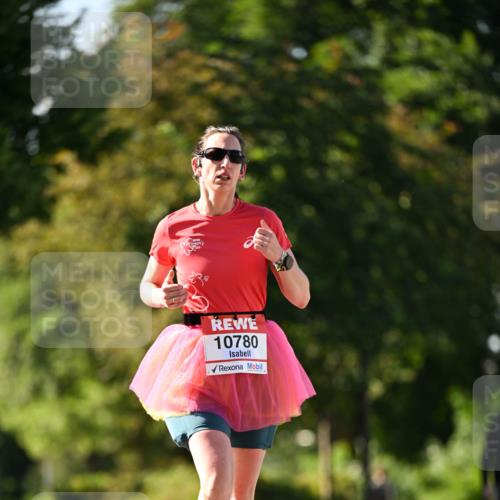 08.06.2024 - REWE Women's Run Dr. Thomas Lammeyer http://msf.ph/oto/6242682 09.06.2024 09:15:45 Laufen 10780 meine-sportfotos.de