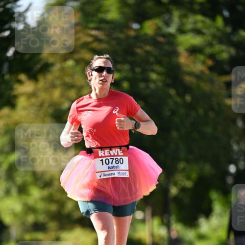 08.06.2024 - REWE Women's Run Dr. Thomas Lammeyer http://msf.ph/oto/6242683 09.06.2024 09:15:45 Laufen 10780 meine-sportfotos.de