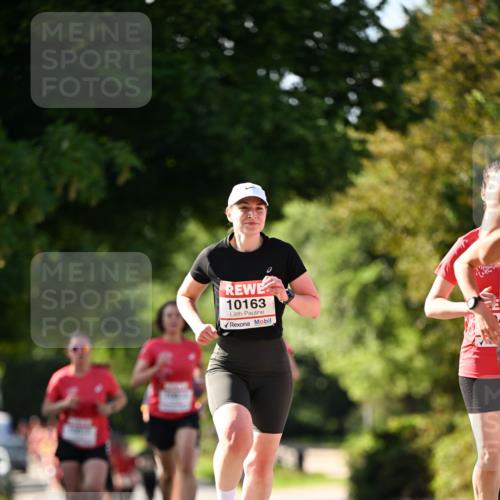 08.06.2024 - REWE Women's Run Dr. Thomas Lammeyer http://msf.ph/oto/6242723 09.06.2024 09:15:56 Laufen 10163 meine-sportfotos.de