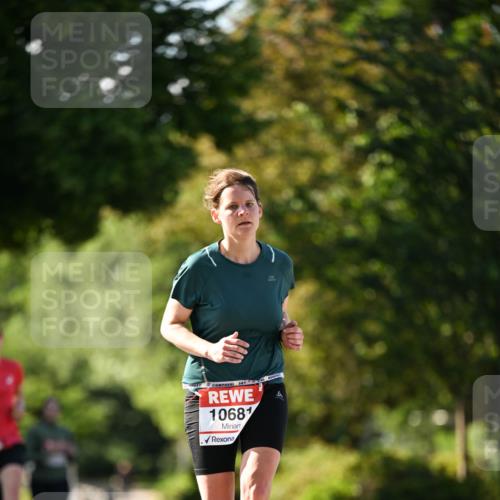 08.06.2024 - REWE Women's Run Dr. Thomas Lammeyer http://msf.ph/oto/6242760 09.06.2024 09:16:06 Laufen 10681 meine-sportfotos.de