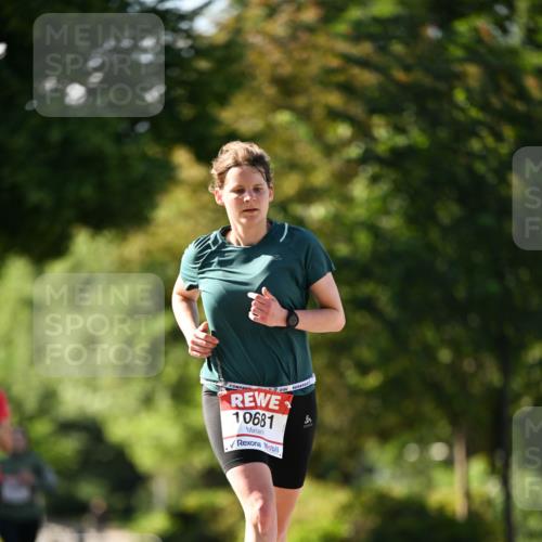 08.06.2024 - REWE Women's Run Dr. Thomas Lammeyer http://msf.ph/oto/6242762 09.06.2024 09:16:07 Laufen 10681, 6 meine-sportfotos.de