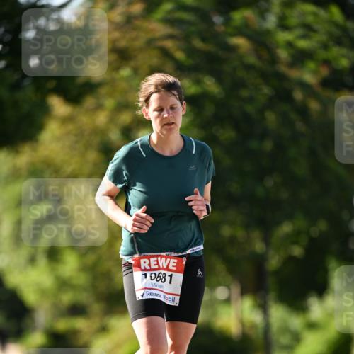 08.06.2024 - REWE Women's Run Dr. Thomas Lammeyer http://msf.ph/oto/6242766 09.06.2024 09:16:07 Laufen 10681 meine-sportfotos.de