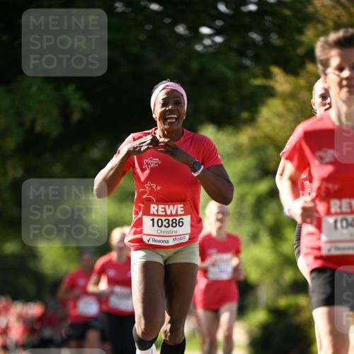 08.06.2024 - REWE Women's Run Dr. Thomas Lammeyer http://msf.ph/oto/6242810 09.06.2024 09:16:16 Laufen 10386, 104 meine-sportfotos.de