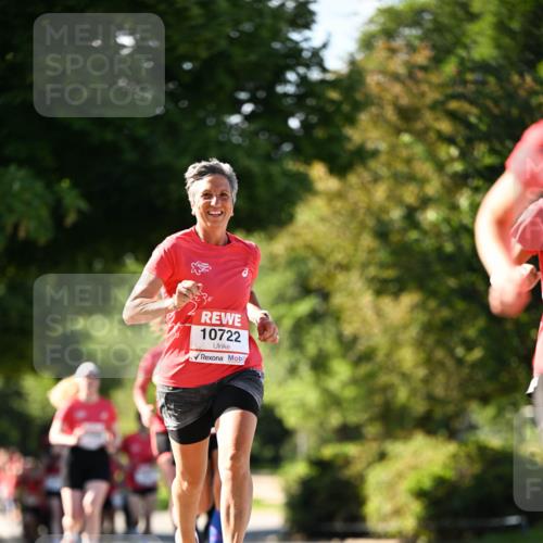 08.06.2024 - REWE Women's Run Dr. Thomas Lammeyer http://msf.ph/oto/6242843 09.06.2024 09:16:22 Laufen 10722 meine-sportfotos.de