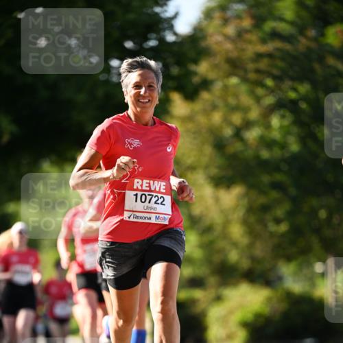 08.06.2024 - REWE Women's Run Dr. Thomas Lammeyer http://msf.ph/oto/6242848 09.06.2024 09:16:23 Laufen 10722 meine-sportfotos.de