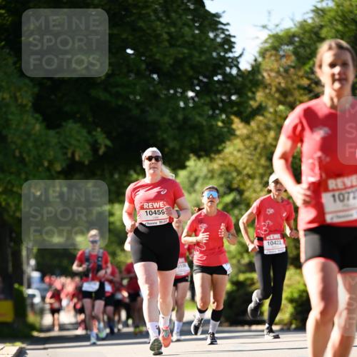 08.06.2024 - REWE Women's Run Dr. Thomas Lammeyer http://msf.ph/oto/6242866 09.06.2024 09:16:26 Laufen 10459, 10423, 1072 meine-sportfotos.de