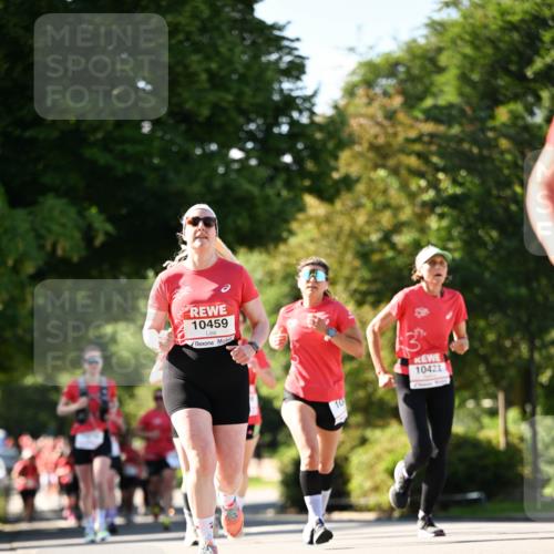 08.06.2024 - REWE Women's Run Dr. Thomas Lammeyer http://msf.ph/oto/6242872 09.06.2024 09:16:27 Laufen 10459, 3, 10423 meine-sportfotos.de