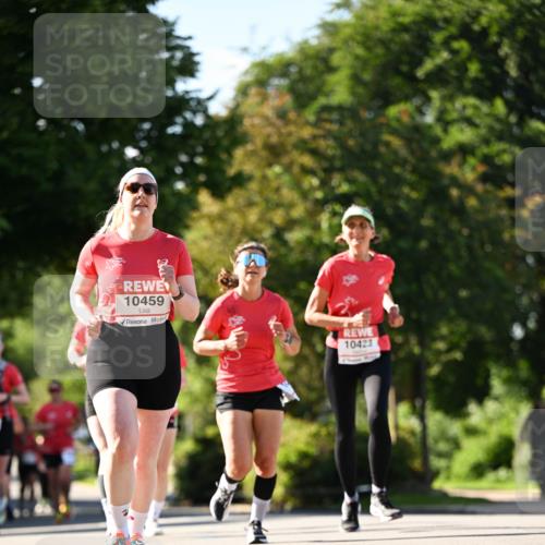 08.06.2024 - REWE Women's Run Dr. Thomas Lammeyer http://msf.ph/oto/6242874 09.06.2024 09:16:28 Laufen 10459, 10423 meine-sportfotos.de