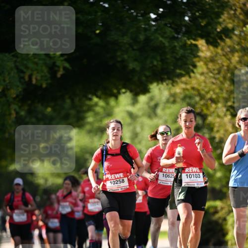 08.06.2024 - REWE Women's Run Dr. Thomas Lammeyer http://msf.ph/oto/6242919 09.06.2024 09:16:38 Laufen 10258, 10625, 10103 meine-sportfotos.de