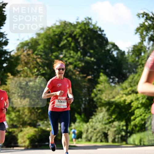 08.06.2024 - REWE Women's Run Dr. Thomas Lammeyer http://msf.ph/oto/6242994 09.06.2024 09:16:51 Laufen 10693 meine-sportfotos.de