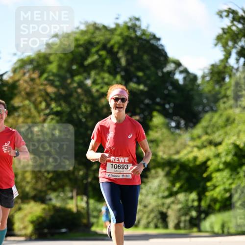 08.06.2024 - REWE Women's Run Dr. Thomas Lammeyer http://msf.ph/oto/6242997 09.06.2024 09:16:52 Laufen 10693 meine-sportfotos.de