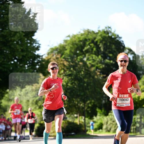 08.06.2024 - REWE Women's Run Dr. Thomas Lammeyer http://msf.ph/oto/6242998 09.06.2024 09:16:52 Laufen 3, 10693 meine-sportfotos.de