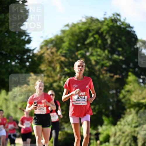 08.06.2024 - REWE Women's Run Dr. Thomas Lammeyer http://msf.ph/oto/6243015 09.06.2024 09:16:56 Laufen 0240, 0754 meine-sportfotos.de