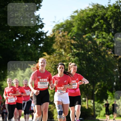 08.06.2024 - REWE Women's Run Dr. Thomas Lammeyer http://msf.ph/oto/6243032 09.06.2024 09:16:59 Laufen 10777, 10523, 10742, 483 meine-sportfotos.de