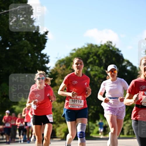 08.06.2024 - REWE Women's Run Dr. Thomas Lammeyer http://msf.ph/oto/6243110 09.06.2024 09:17:14 Laufen 100, 10119 meine-sportfotos.de