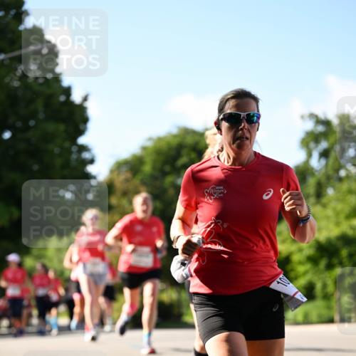 08.06.2024 - REWE Women's Run Dr. Thomas Lammeyer http://msf.ph/oto/6243121 09.06.2024 09:17:16 Laufen 10 meine-sportfotos.de