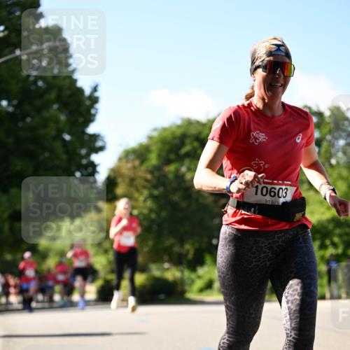 08.06.2024 - REWE Women's Run Dr. Thomas Lammeyer http://msf.ph/oto/6243180 09.06.2024 09:17:27 Laufen 10603 meine-sportfotos.de