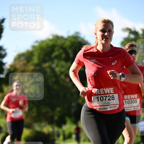 08.06.2024 - REWE Women's Run Dr. Thomas Lammeyer http://msf.ph/oto/6243266 09.06.2024 09:17:43 Laufen 10728, 10305 meine-sportfotos.de