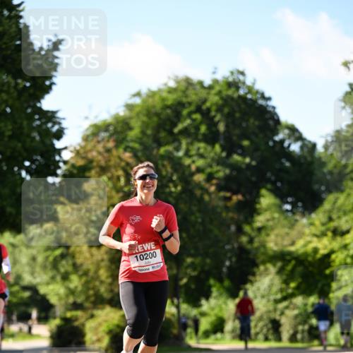 08.06.2024 - REWE Women's Run Dr. Thomas Lammeyer http://msf.ph/oto/6243269 09.06.2024 09:17:44 Laufen 10200 meine-sportfotos.de