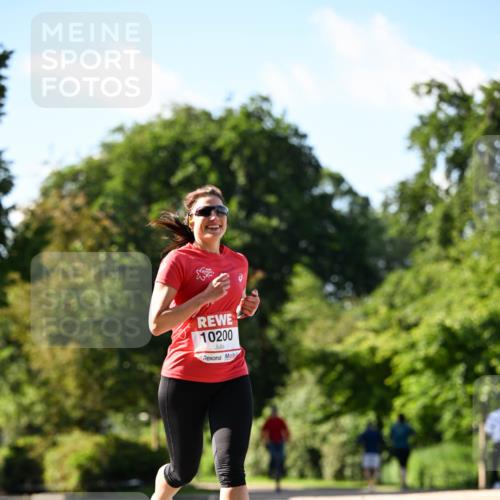 08.06.2024 - REWE Women's Run Dr. Thomas Lammeyer http://msf.ph/oto/6243273 09.06.2024 09:17:44 Laufen 10200 meine-sportfotos.de