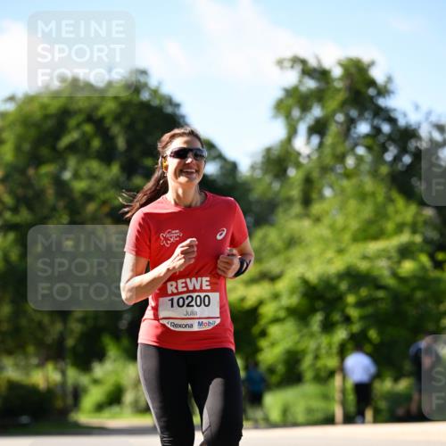 08.06.2024 - REWE Women's Run Dr. Thomas Lammeyer http://msf.ph/oto/6243277 09.06.2024 09:17:45 Laufen 10200 meine-sportfotos.de